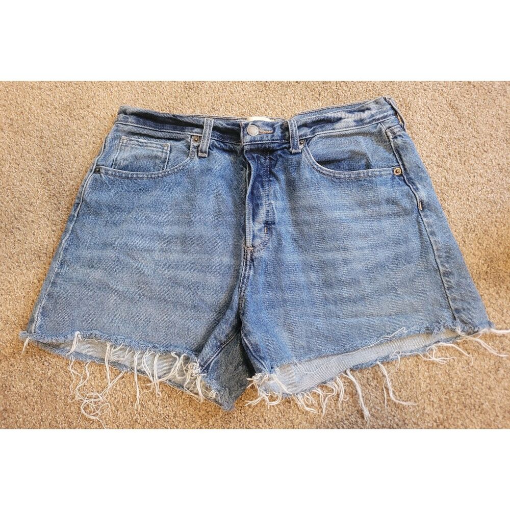 Universal Thread Mid Rise 90s Baggy Denim Shorts Women's Size 8 Blue Raw Hem